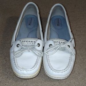 Size 9.5 Barely Worn White Sperry Boat shoes
